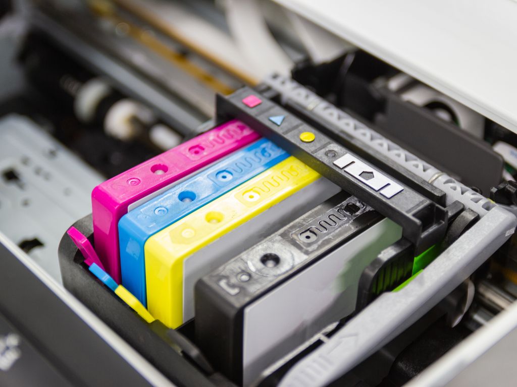 Lleva tu empresa al siguiente nivel con la inyección de tinta, reduce costos, mejora calidad y aumenta la eficiencia en impresión profesional.